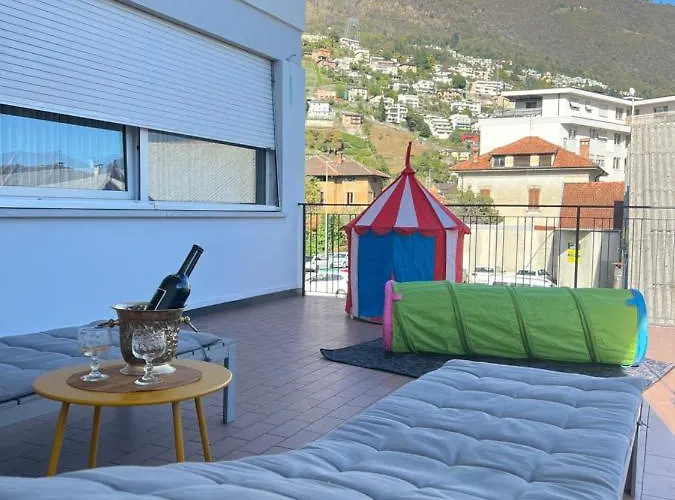 Casa Kromatica 公寓 *